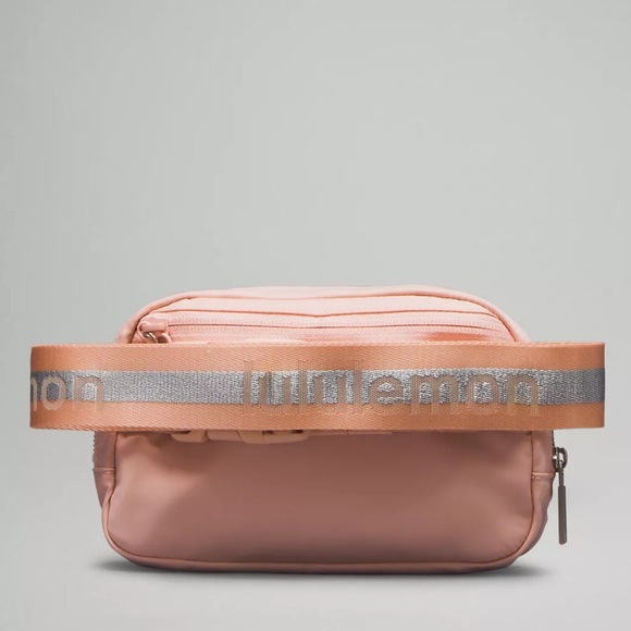 Everywhere Belt Bag 1L Wordmark, Pink/Silver- NWT - Picture 2 of 6
